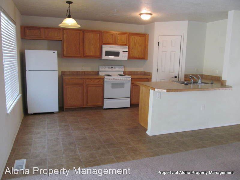 1065 W. Pine Ave - Photo 3 of 15