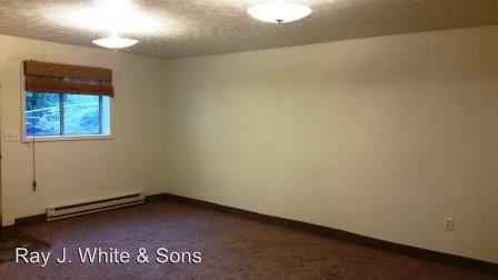 723-725 PRESTON - Photo 3 of 5