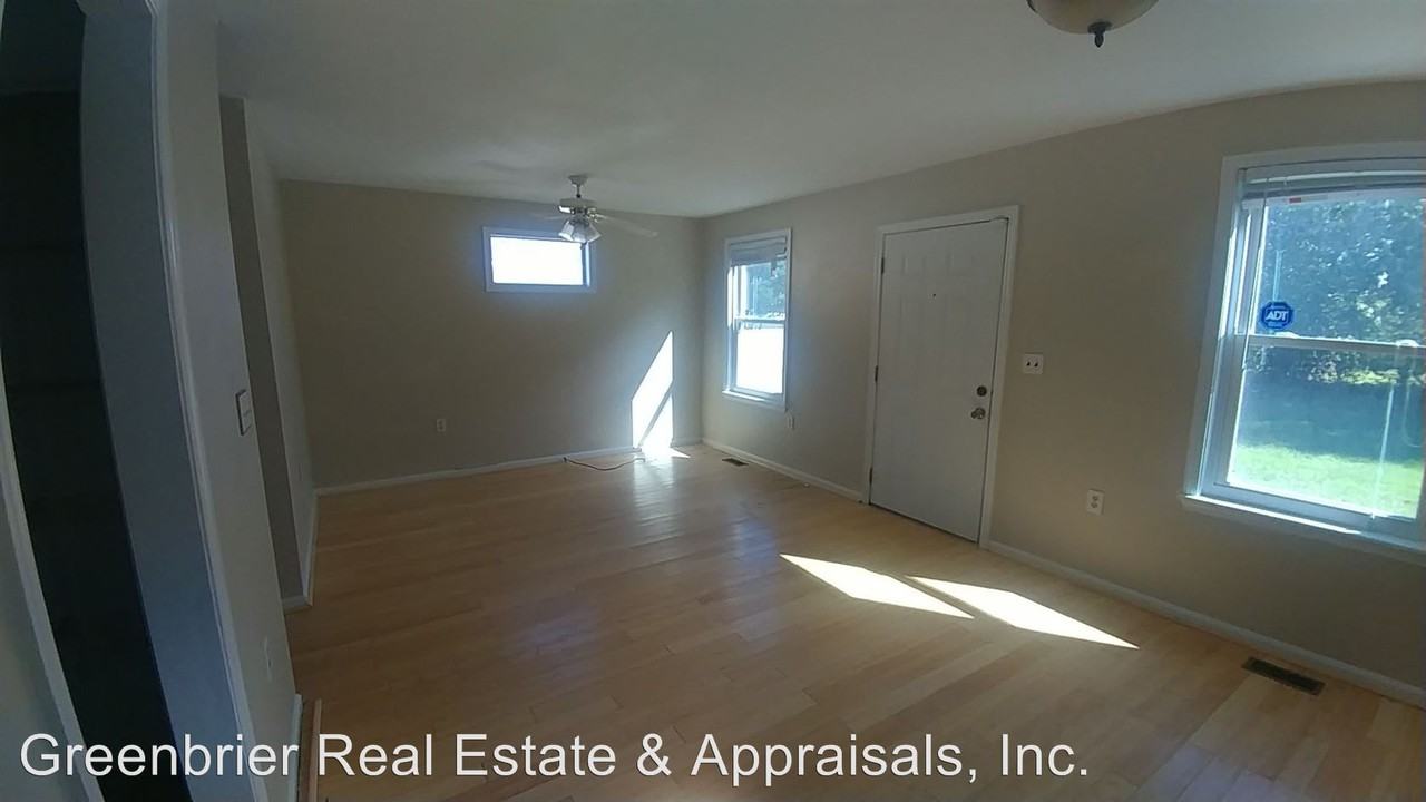 734 Maltby Ave - Photo 3 of 16