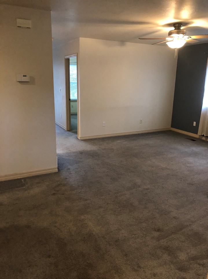 2416 Par Ct #D - Photo 3 of 30