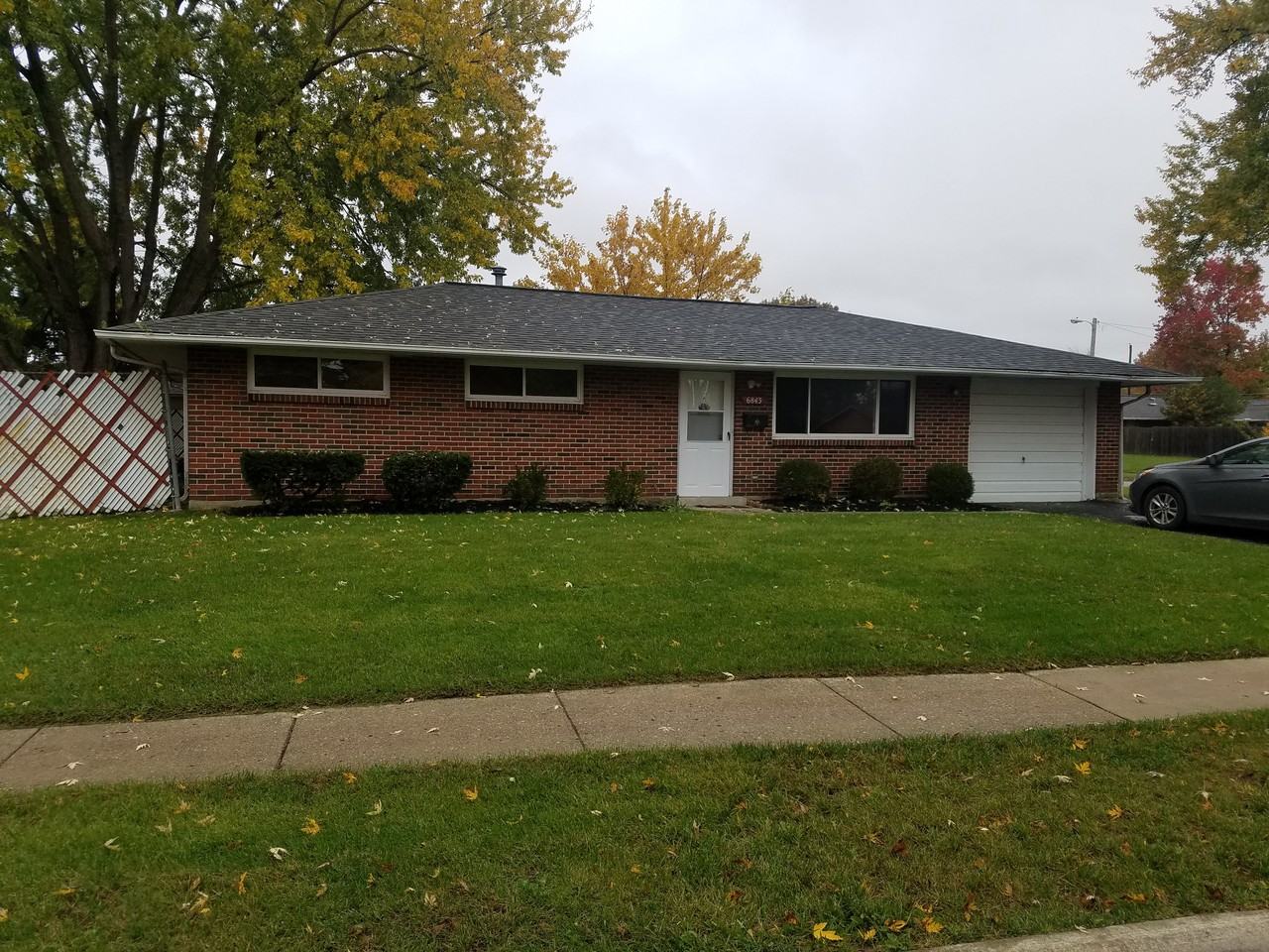 6843 Shaulis Dr - Photo 2 of 21