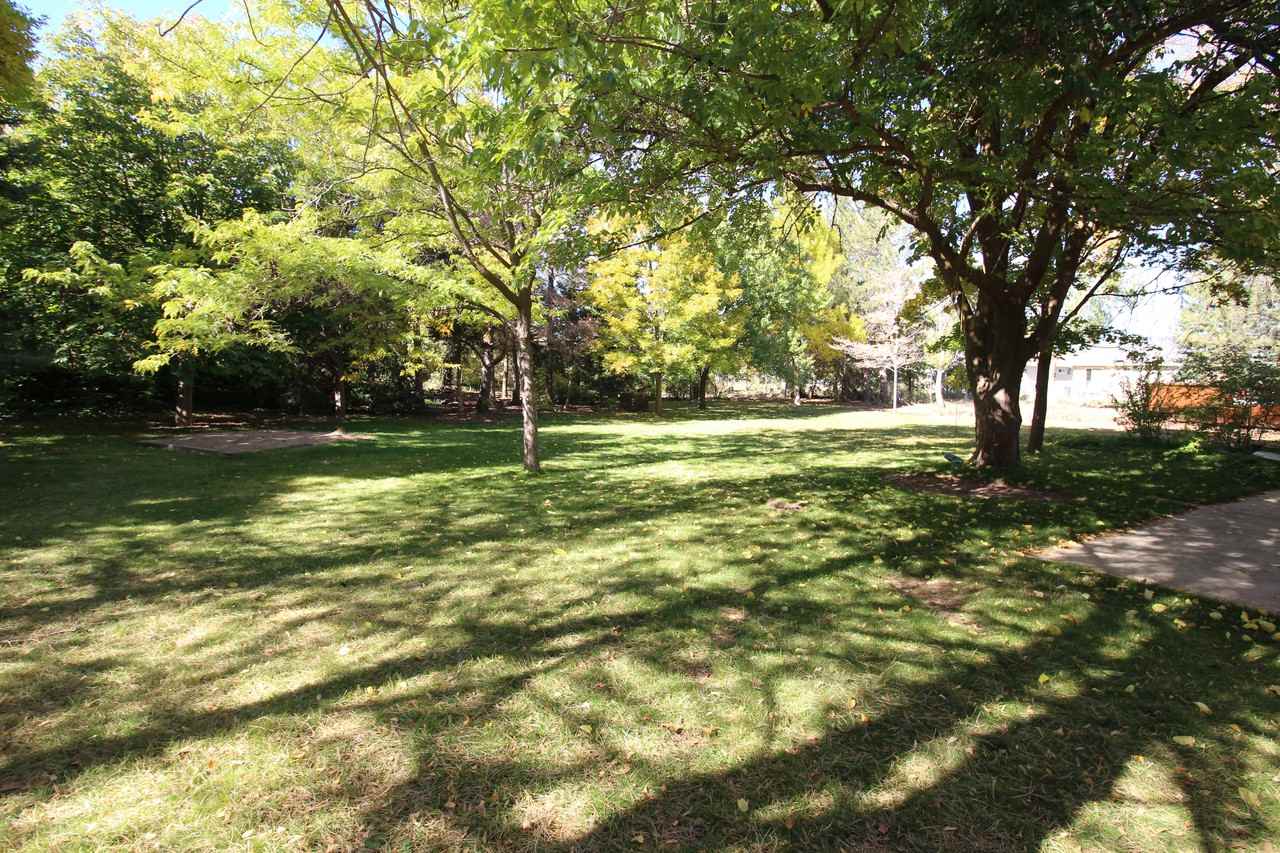 7513 S 1900 E - Photo 2 of 16