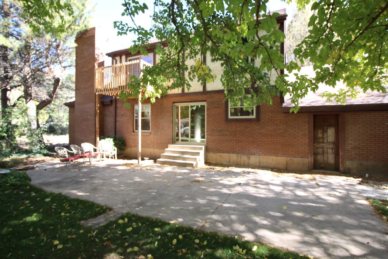 7513 S 1900 E - Photo 3 of 16