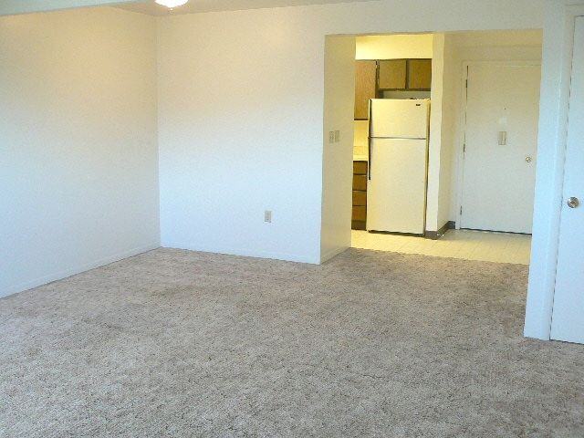 Santa Fe Arms Apartments - Photo 3 of 5