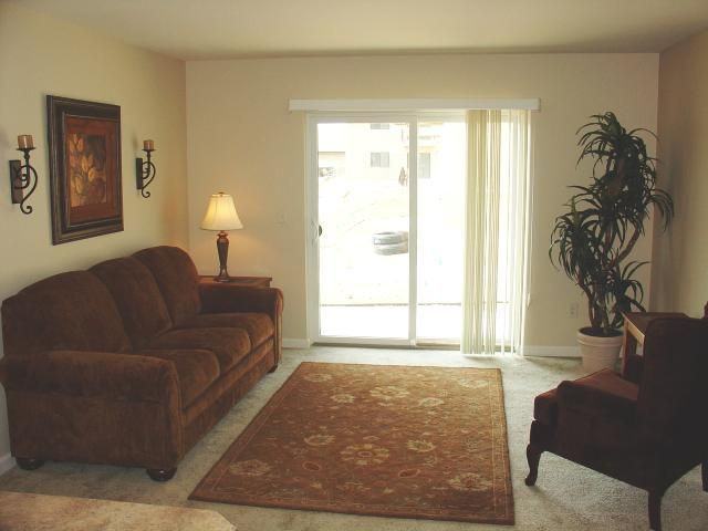 Riverwalk Apartments - Photo 3 of 6