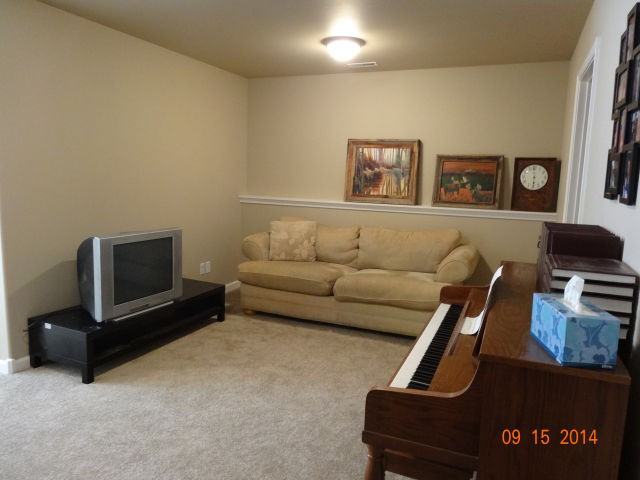 2204 10th Ave N - Photo 3 of 6