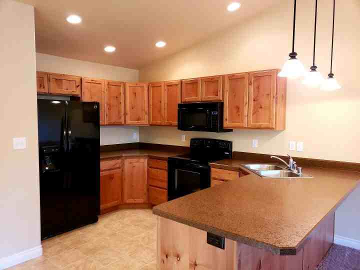 3825 Avenue C - Photo 2 of 7