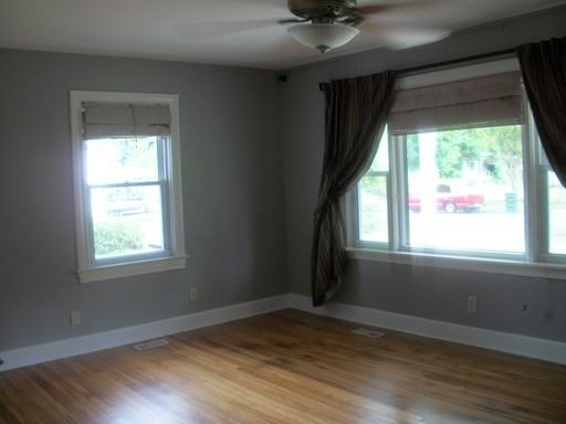 6615 Cabot Ave - Photo 3 of 19