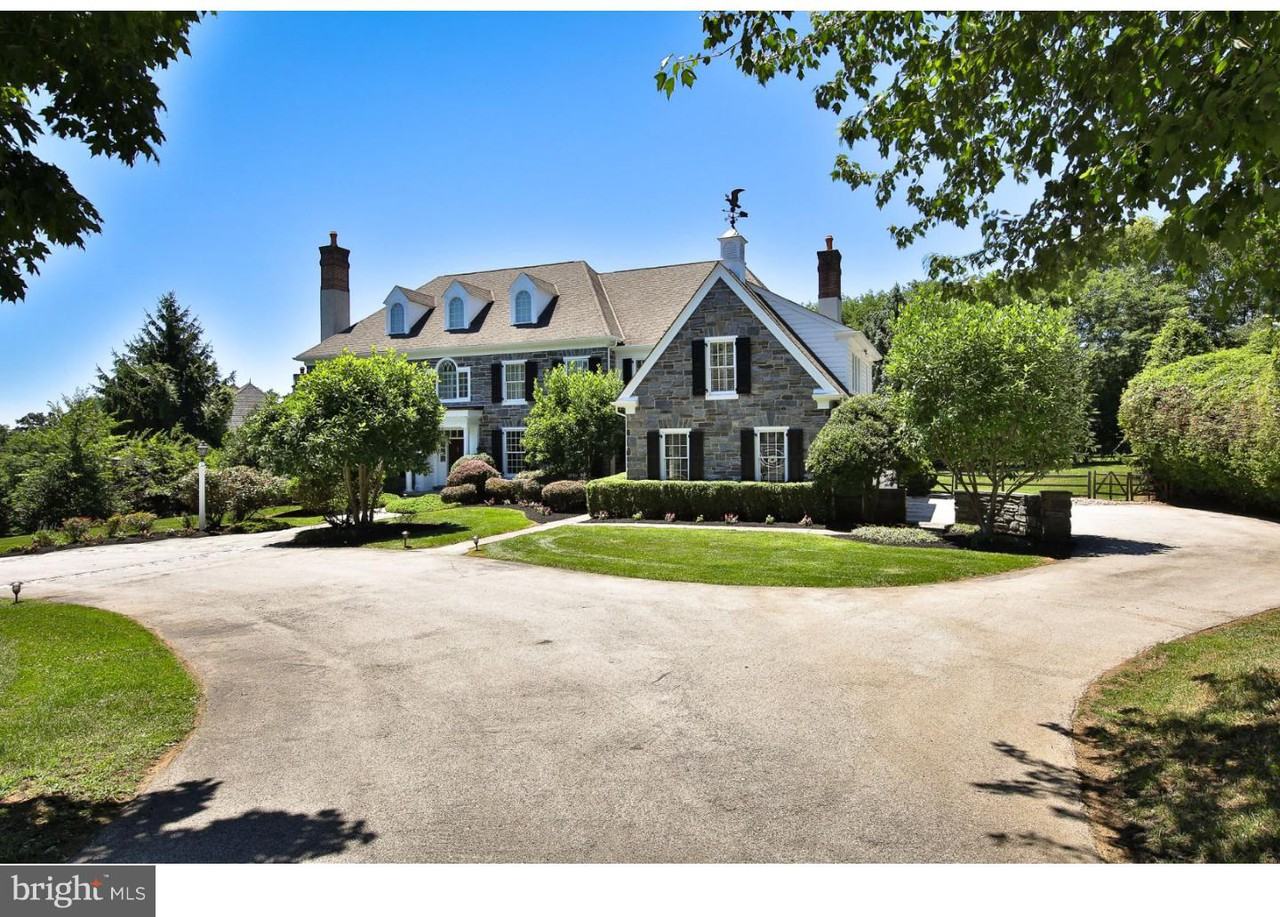 1450 Lanes End - Photo 2 of 25