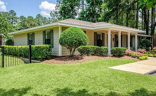 1651 Knollwood Dr. - Photo 3 of 13