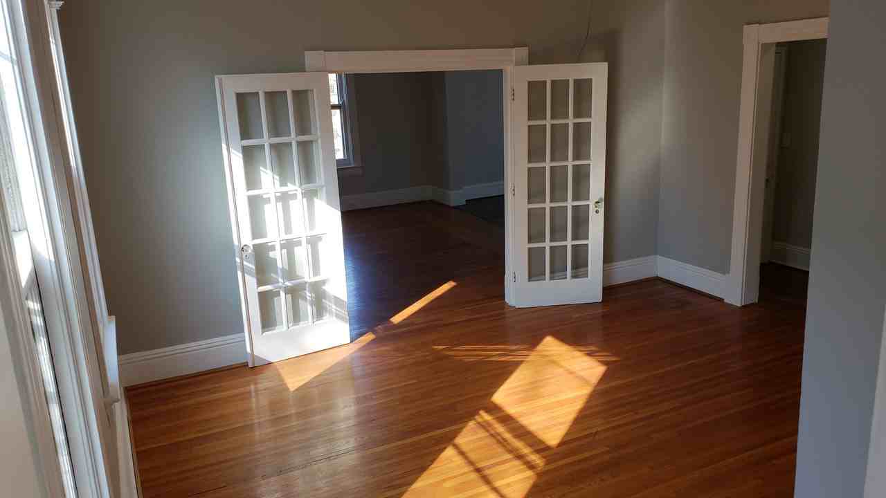 2330 Ashland Ave #2 - Photo 3 of 10