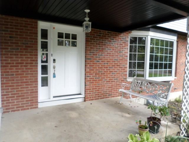 826 Forest Ave - Photo 2 of 29