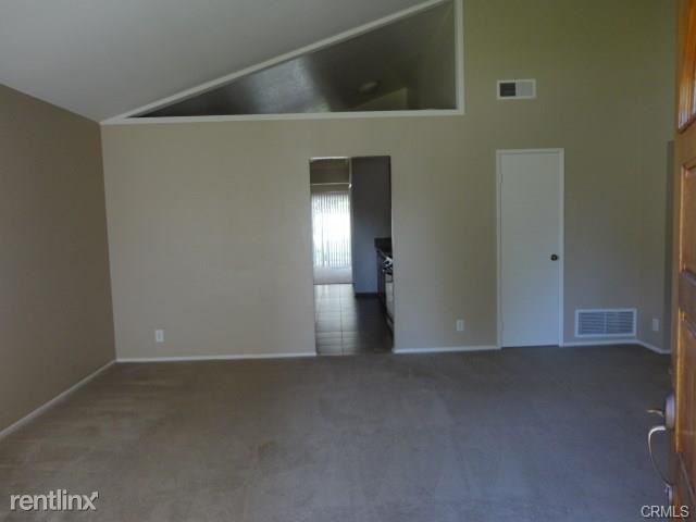 27201 Nogal - Photo 2 of 20