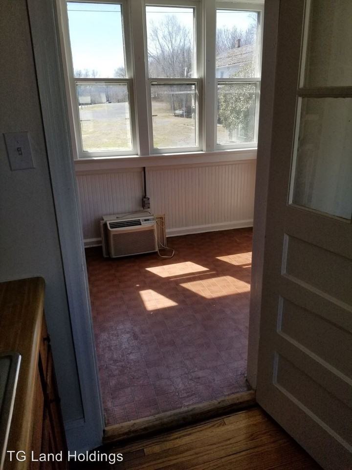 5961 King St #1 - Photo 2 of 9