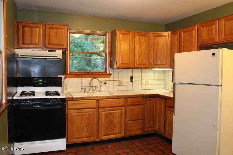 563 Huckleberry Rd - Photo 2 of 16