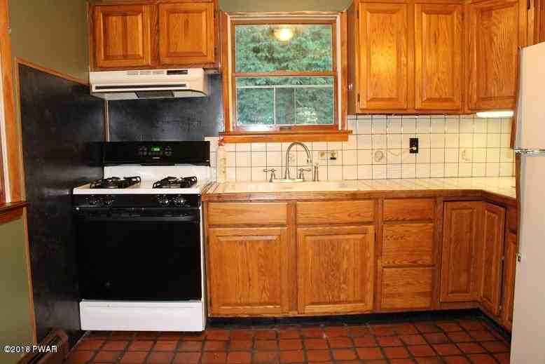 563 Huckleberry Rd - Photo 3 of 16