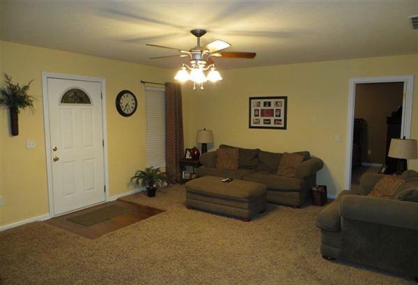 348 Kaylyn Dr - Photo 2 of 10