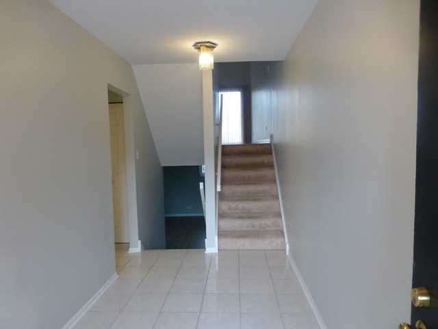 19W242 Old Tavern Rd W - Photo 2 of 22