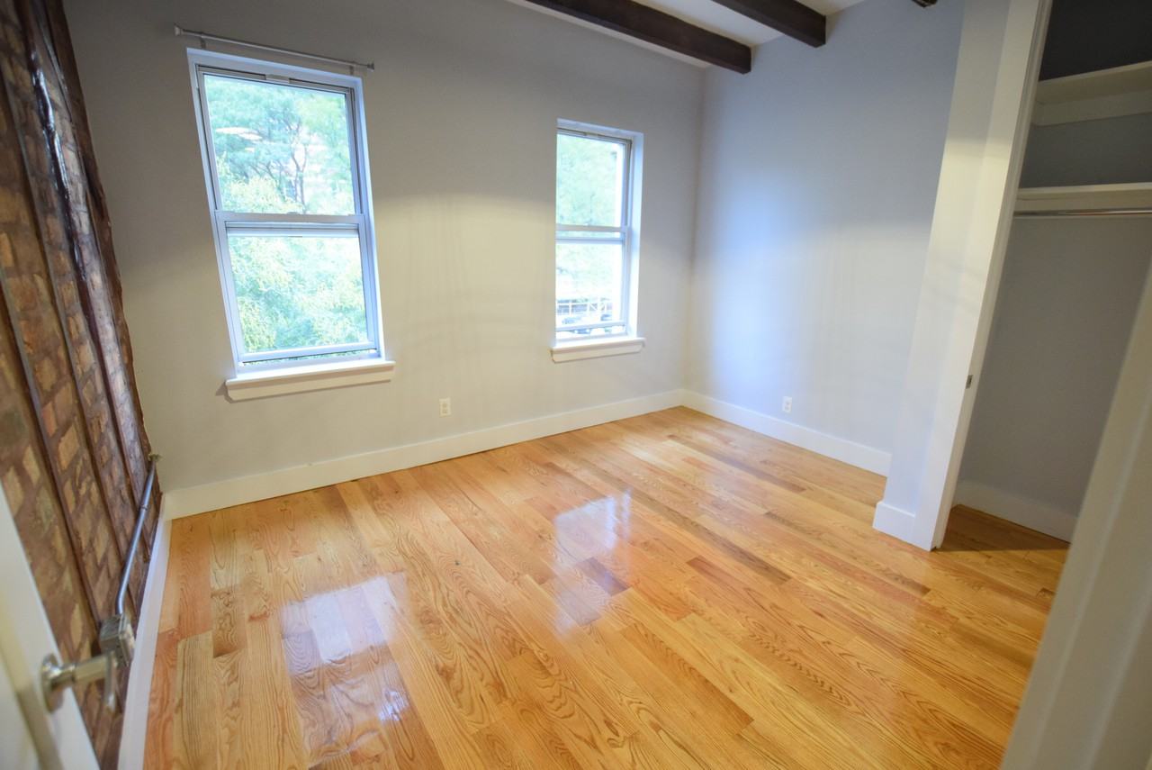 31 Montrose Avenue #pi