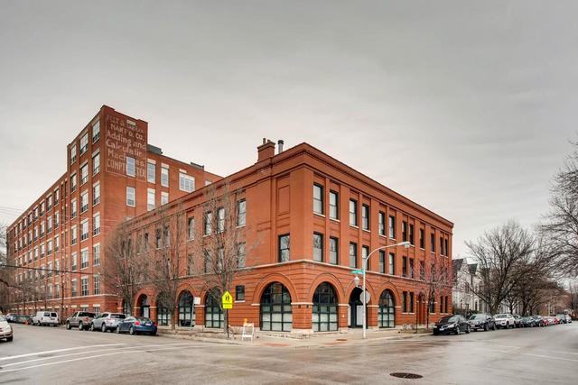 1707 N Paulina St #202