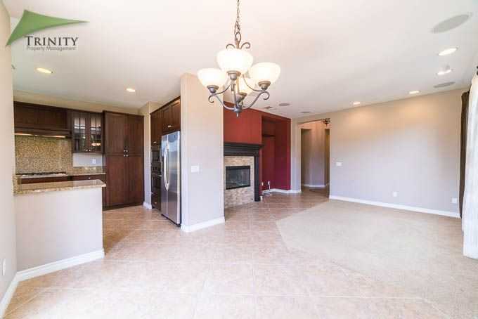 2759 Palmetto Dr - Photo 3 of 20