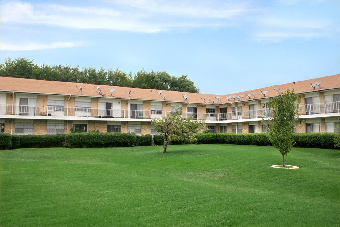 Forest Dale - Photo 3 of 41