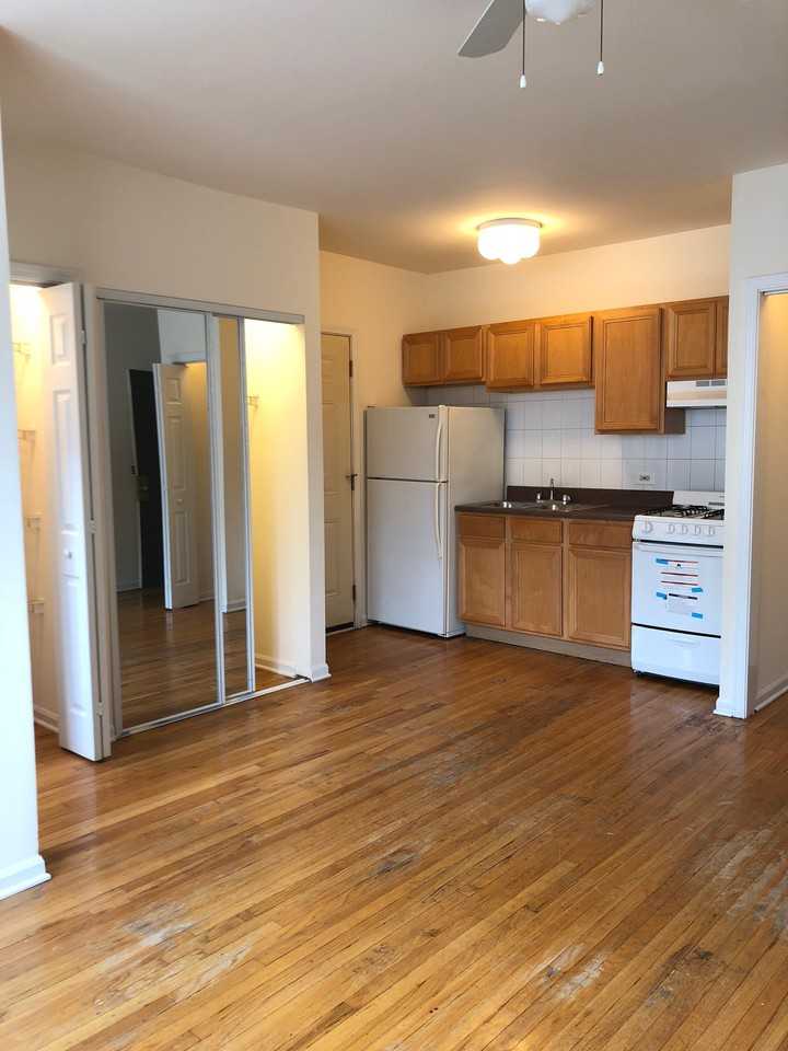 914 West Dakin Street