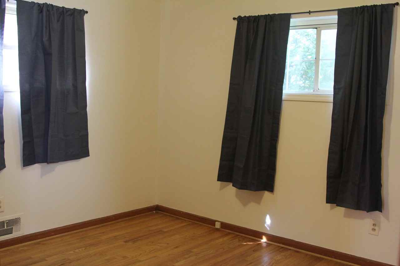 1925 Neely Ave #B - Photo 3 of 11