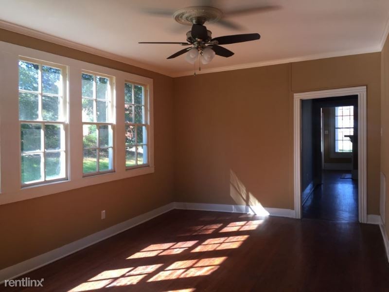 311 S Church St - Photo 3 of 13