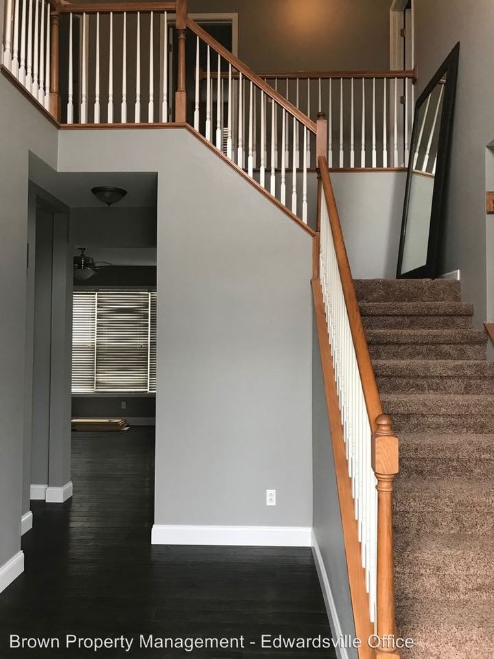 1456 Dale Dr - Photo 2 of 50