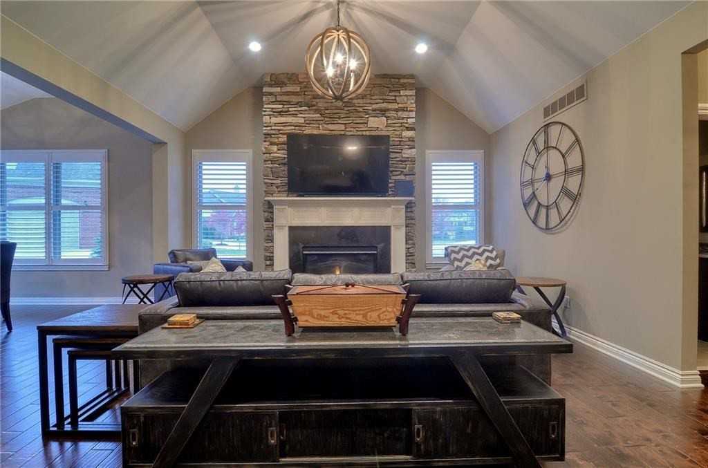 5177 Brecon Ct - Photo 3 of 30