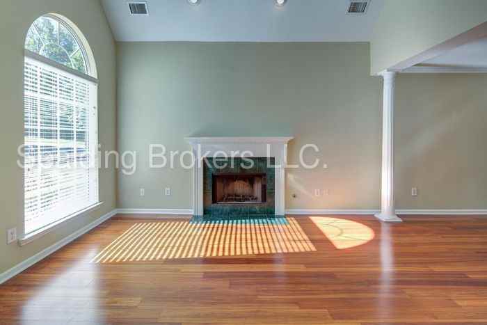 1800 Millstone Ct - Photo 3 of 50