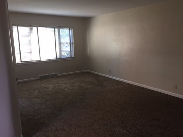 322 South 49th Avenue - Photo 2 of 10