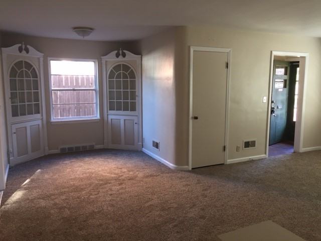 322 South 49th Avenue - Photo 3 of 10