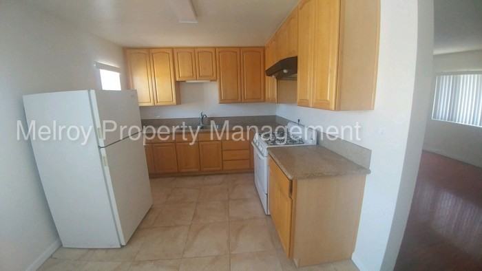 5277 1/2 Wightman St - Photo 2 of 10