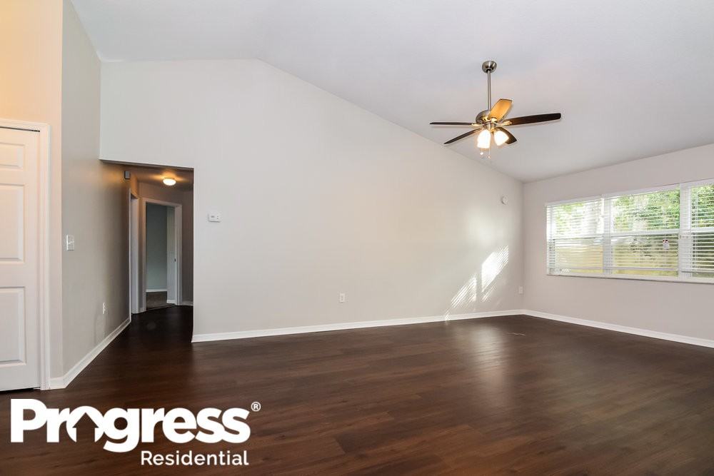 2717 Sundance Pl - Photo 2 of 15