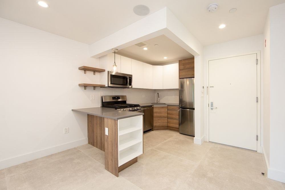 851 Madison Street #6