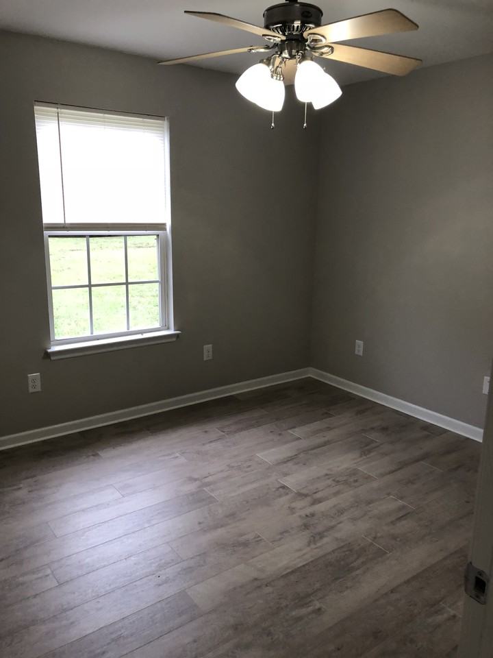 5579 Willis Rd - Photo 2 of 5