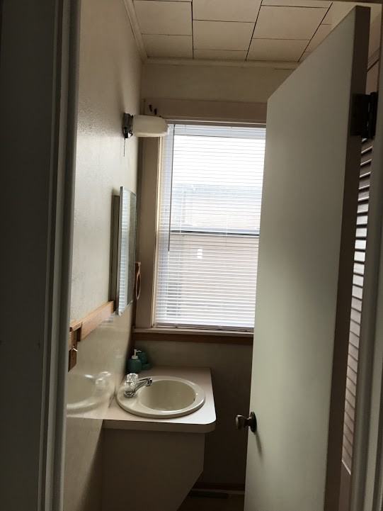 209 N 12th St - Photo 2 of 23