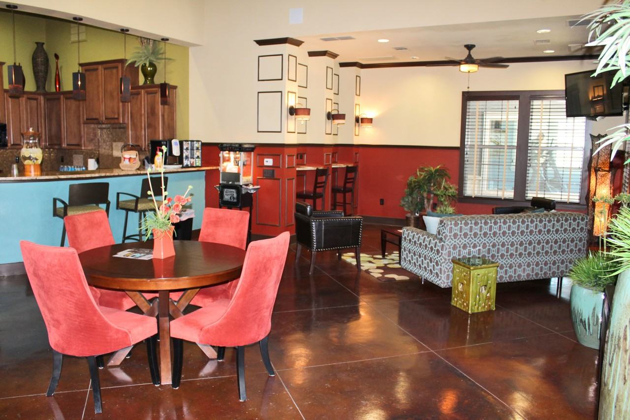 Legends at Kitty Hawk - Photo 5 of 34