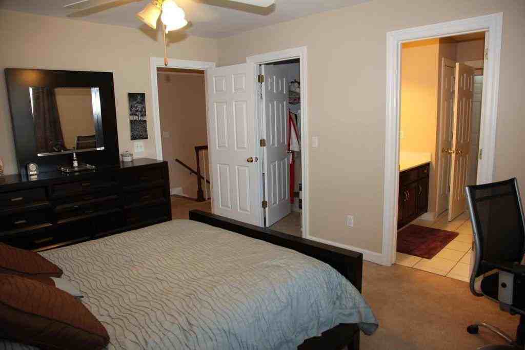 1510 Ramsgate Pkwy - Photo 2 of 49