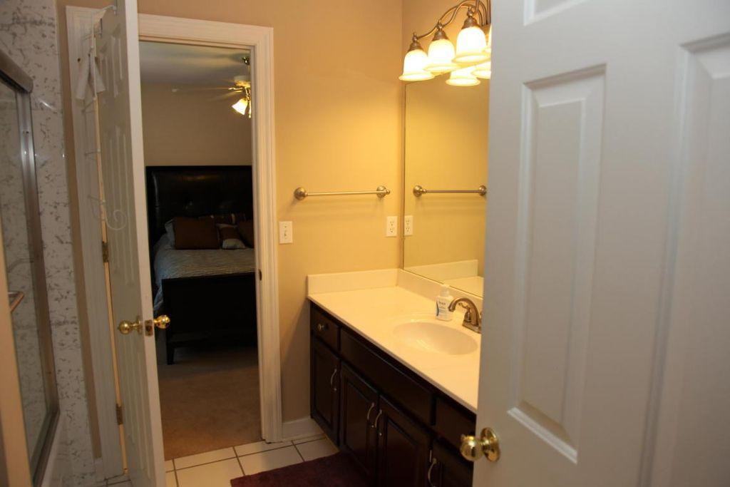 1510 Ramsgate Pkwy - Photo 3 of 49