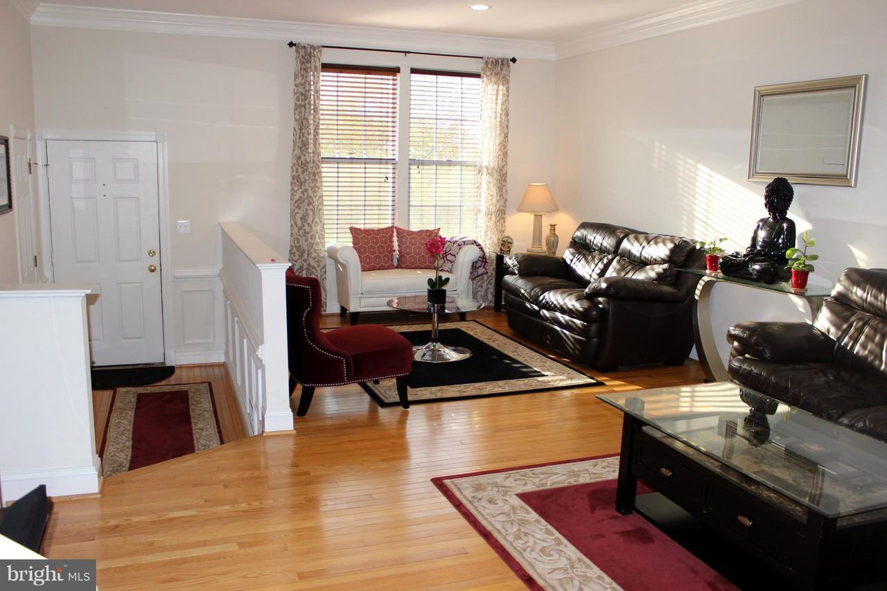 21568 Iredell Terrace - Photo 3 of 30