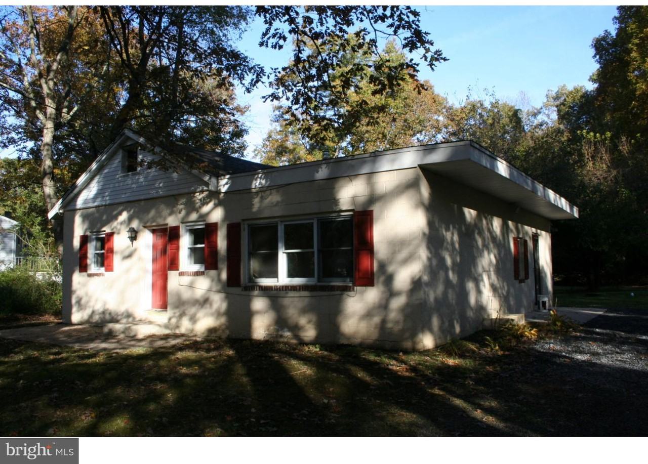 1673 Grant Ave - Photo 3 of 18