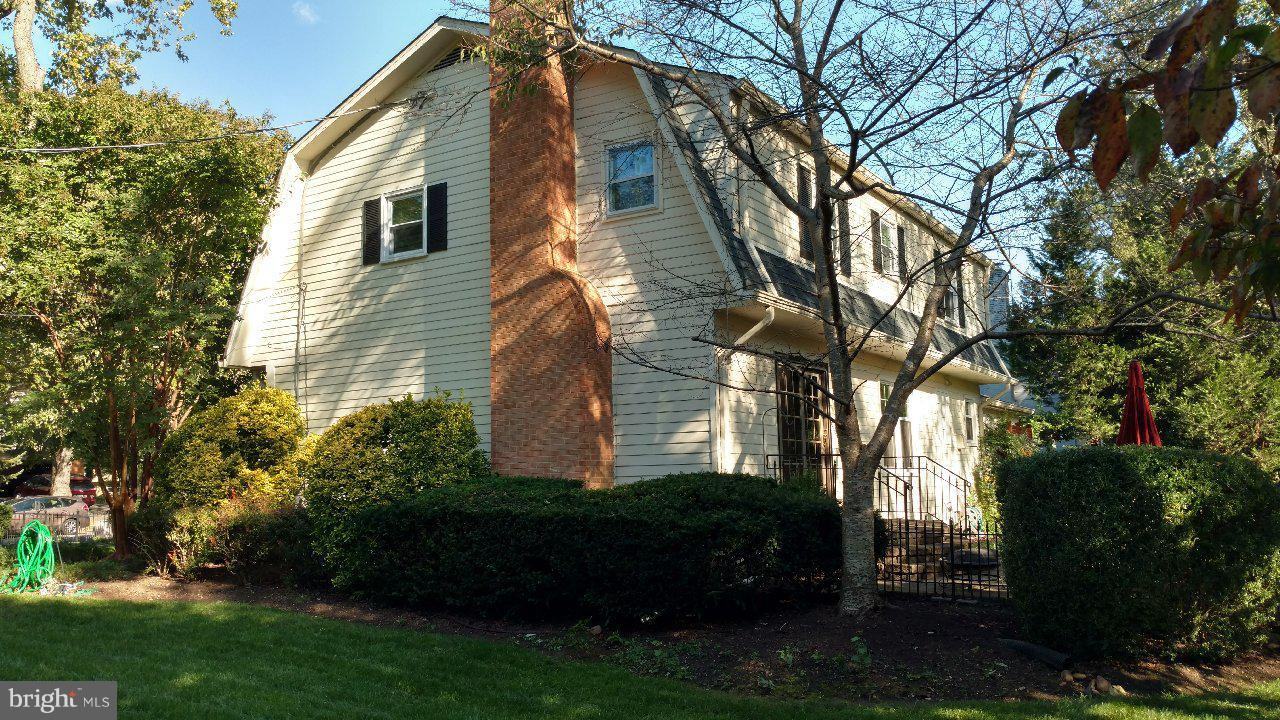 2605 Londonderry Rd - Photo 2 of 28