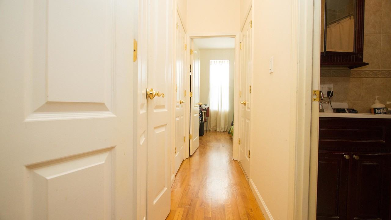 Wilson Av/troutman St #R1 - Photo 5 of 8