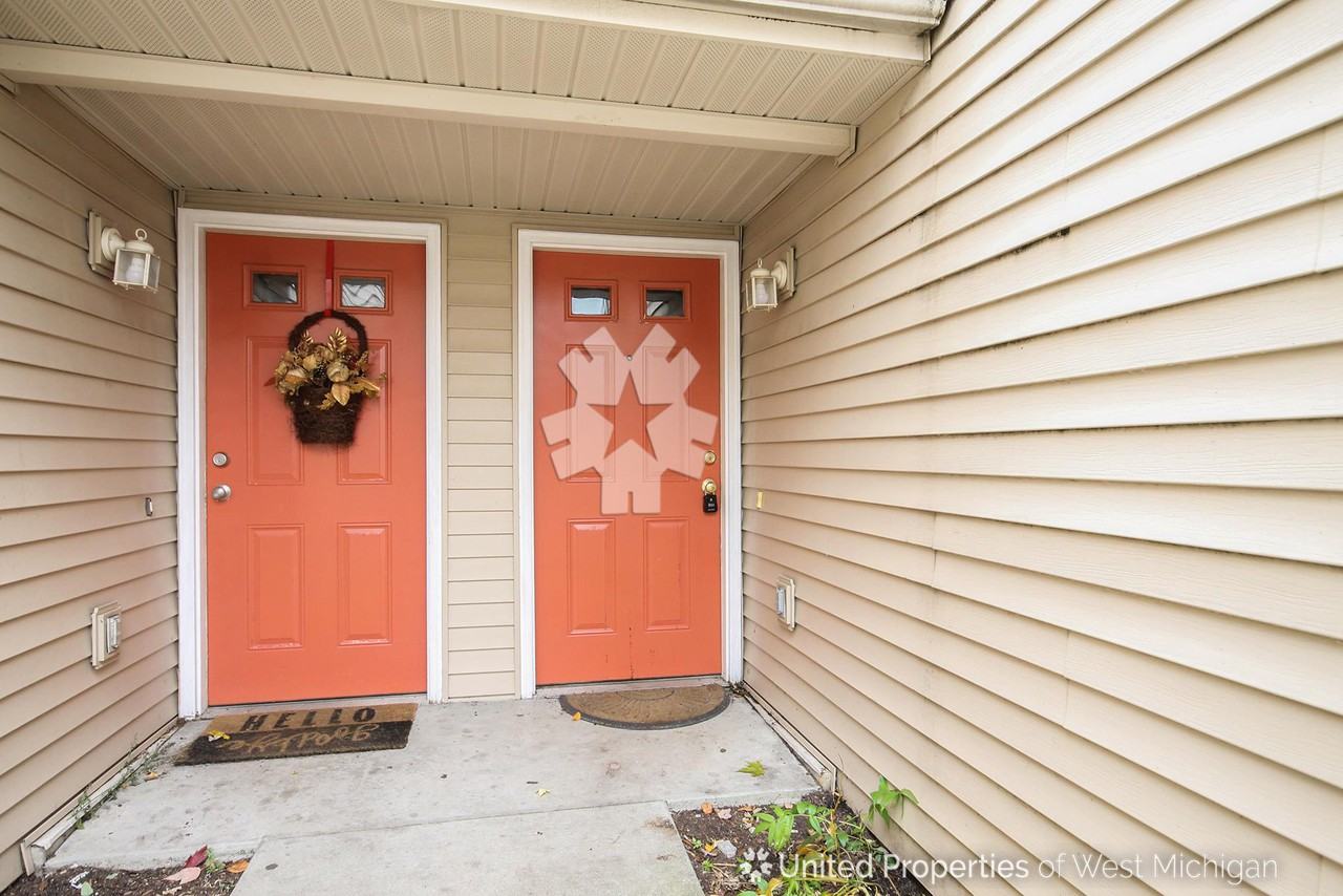 1750 Dawes Ct SE - Photo 3 of 23