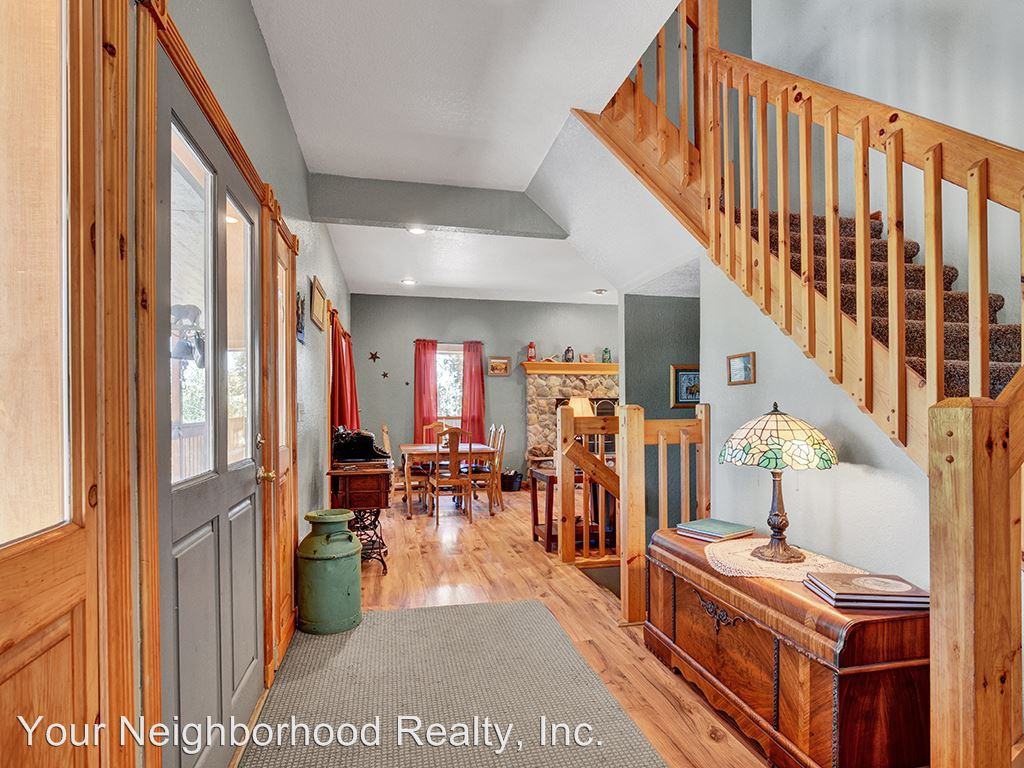 123 Maroon Lake Cir - Photo 2 of 31