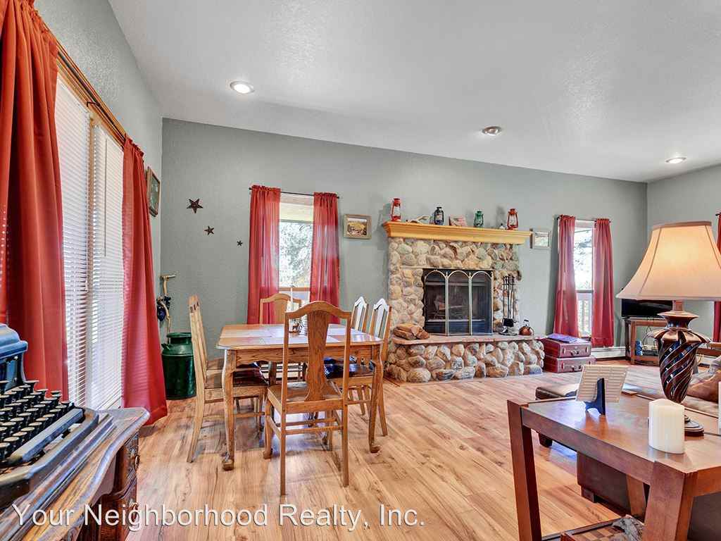 123 Maroon Lake Cir - Photo 3 of 31