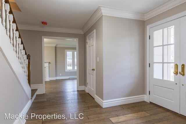 1005 S Covenanter Dr - Photo 3 of 19